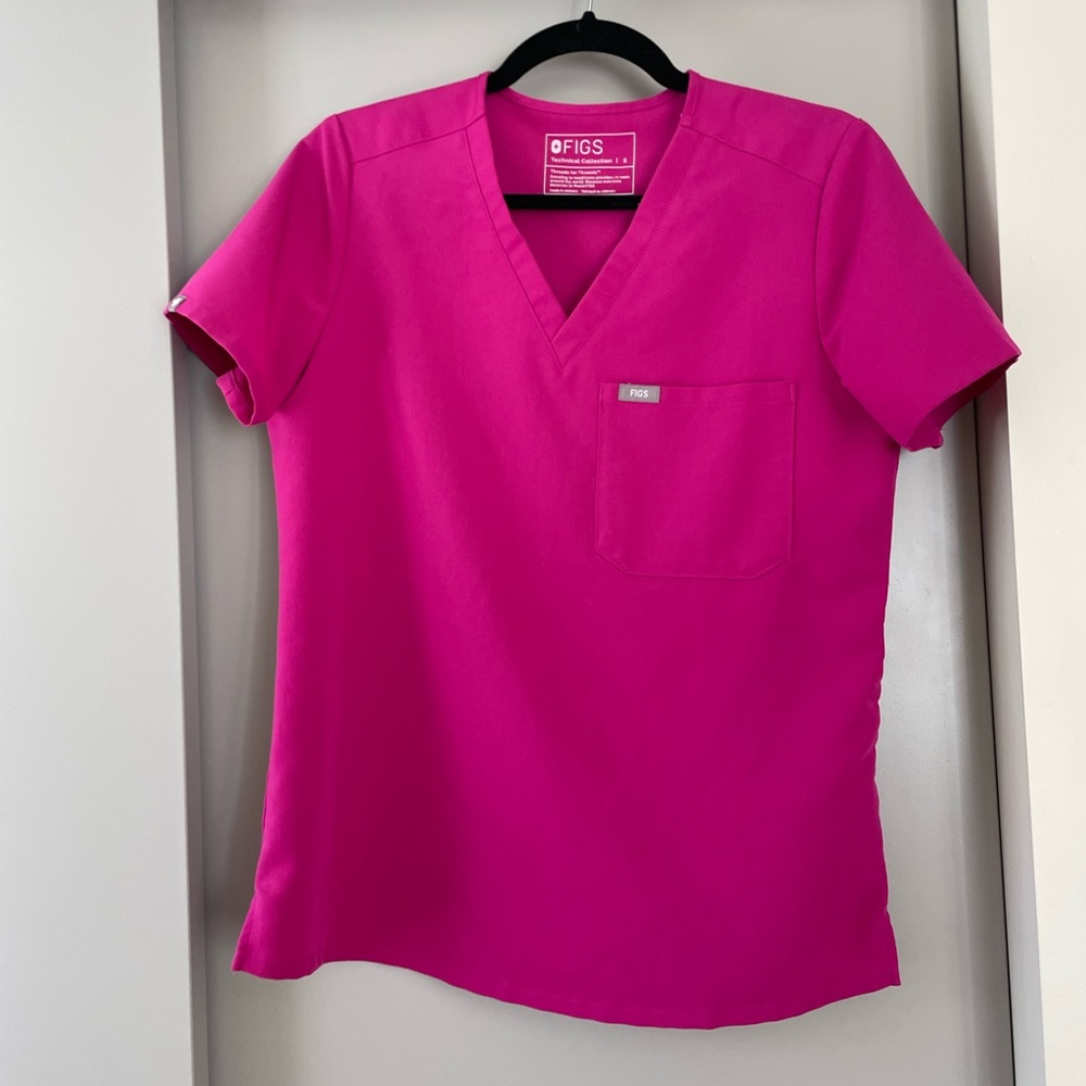 FIGS Catarina One-Pocket Scrub Top